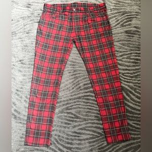 Zara Men’s plaid trousers